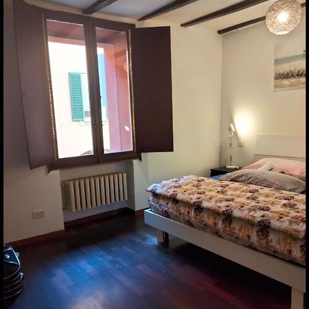 Historic E Comfort Suite - Locazione Semplice Болонья Экстерьер фото