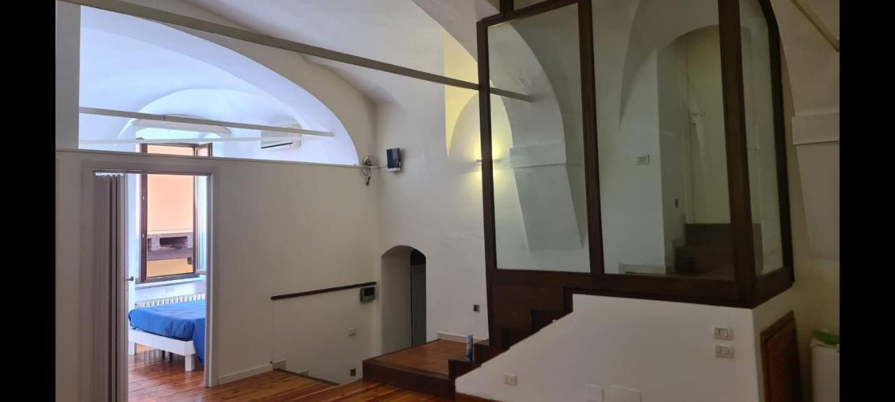 Historic E Comfort Suite - Locazione Semplice Болонья Экстерьер фото