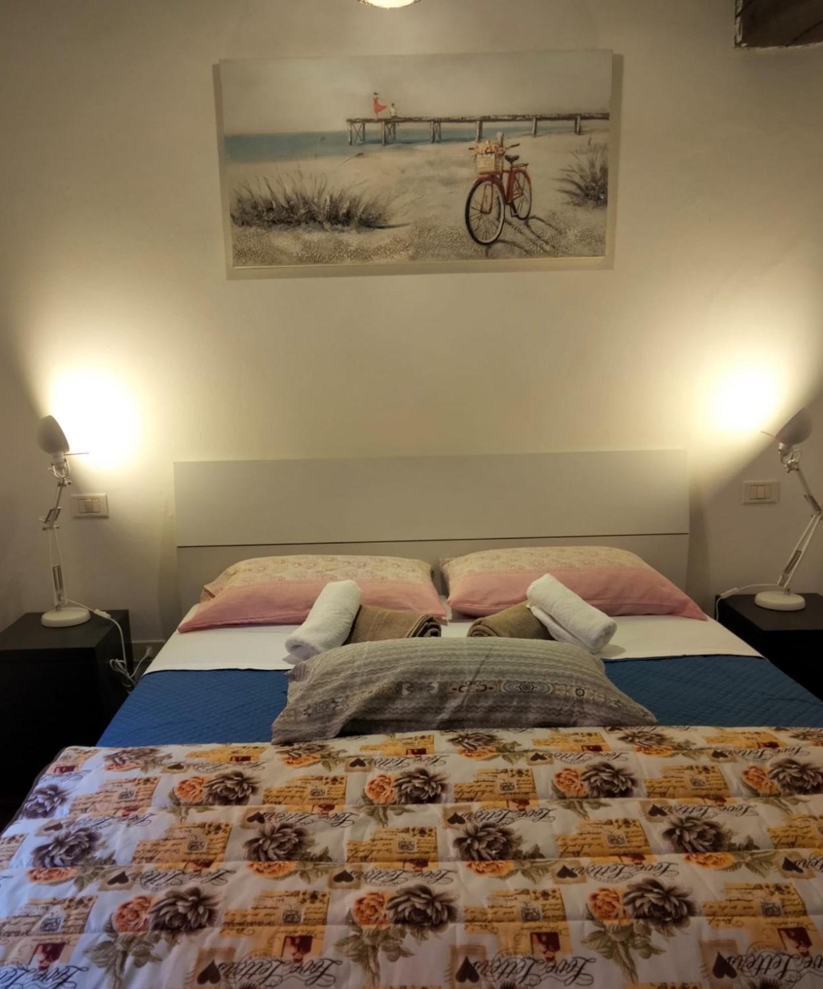 Historic E Comfort Suite - Locazione Semplice Болонья Экстерьер фото